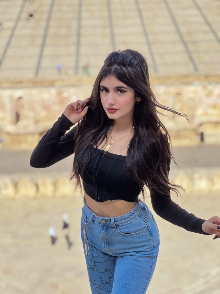 محتوى سناب شات لـ حنين دويك 🇱🇧
