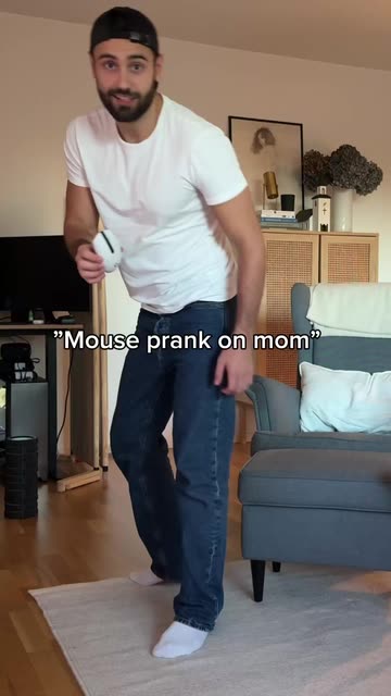 Moving Houses on Snapchat: Trending Videos & More