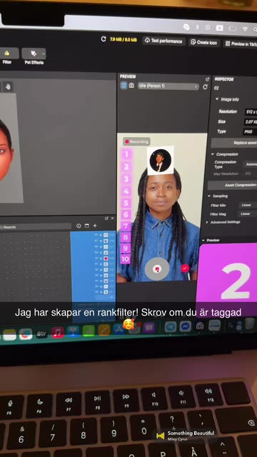 Animated Panels on Snapchat: Trending Videos & More