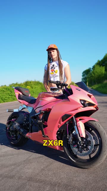 Sarah Lezito's Pink Ninja Stunt Bike: Full Custom Features & Zero