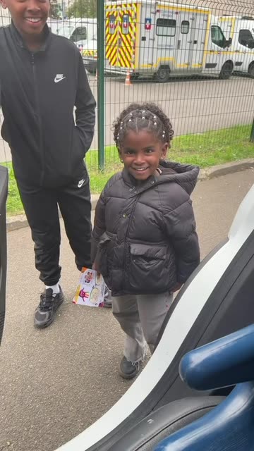 Mum♡ MOTHER - The Spinner Zip Sneak jeans | Leam Roma - Luxury