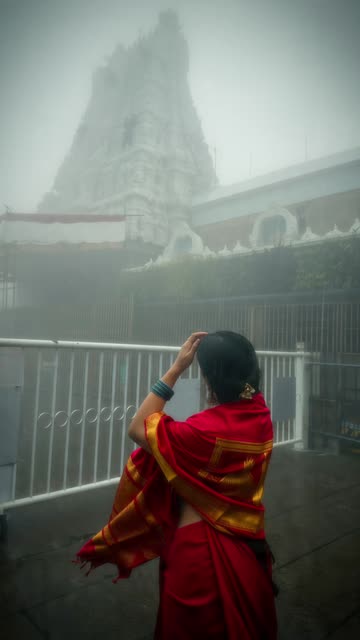 saadhana_naidu