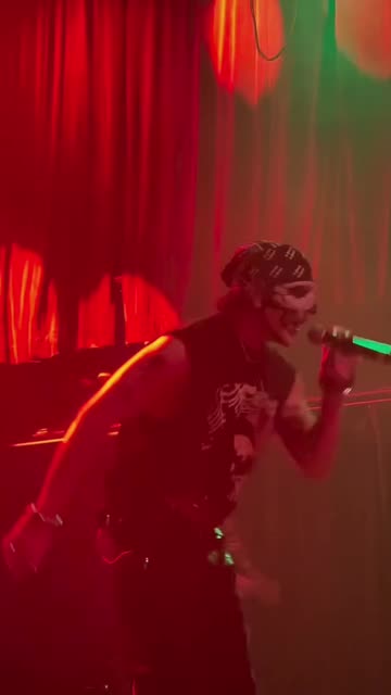 Rapper Costume Ideas Videos