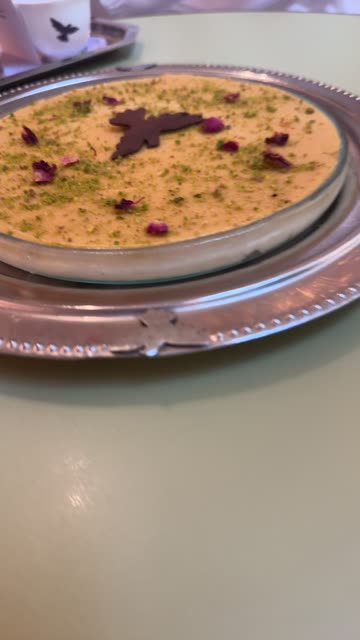dxb77778