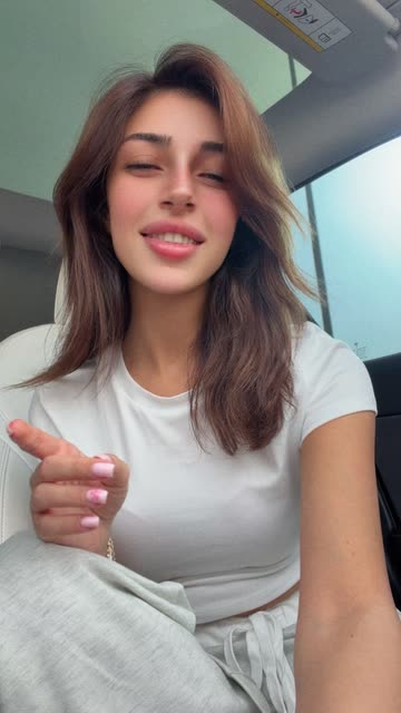 SOSO🎀 Shares Her Joyful Moment in Car | Heartfelt Gestures
