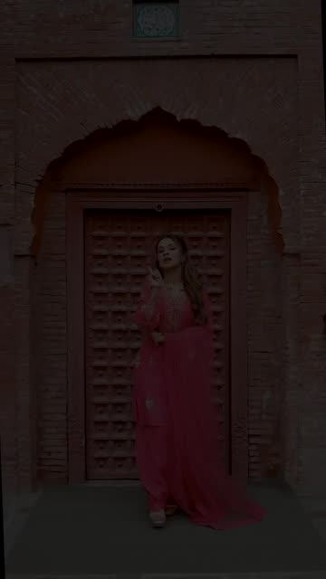 avneetkaur_13