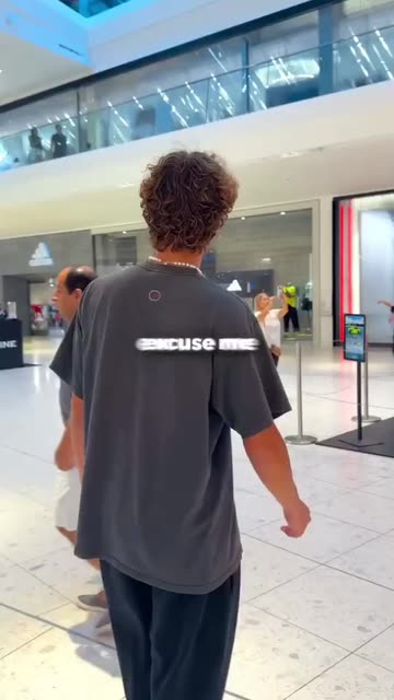People Reaction Videos