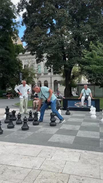 Chess Boards on Snapchat: Trending Videos & More