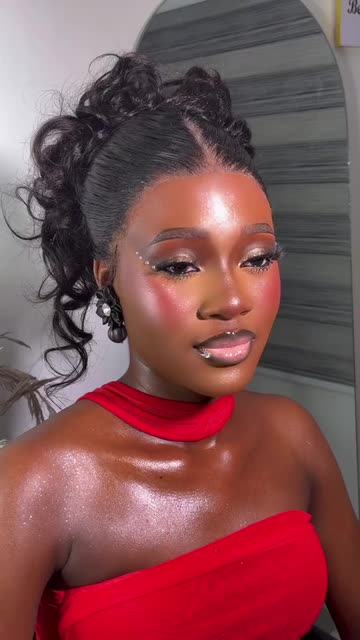 makeup for red dress dark skin If youre wearing a red dress this holiday this is the eyeshadow you need  , Its beginner-friendly, blends beautifully, and works with any skin  tone., Would you try this look? , #holidaymakeup ,