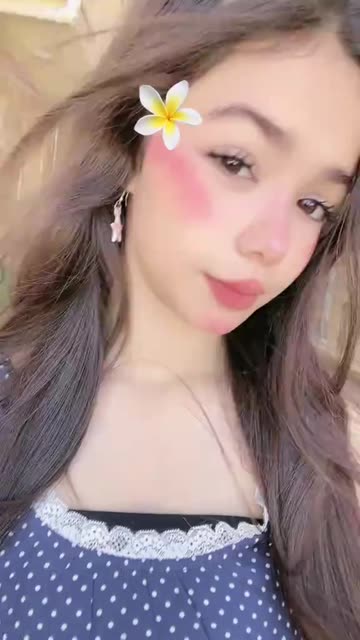 Mina🎀's Tropical Selfie Vlog | Fashion & Beauty Tips | Video by