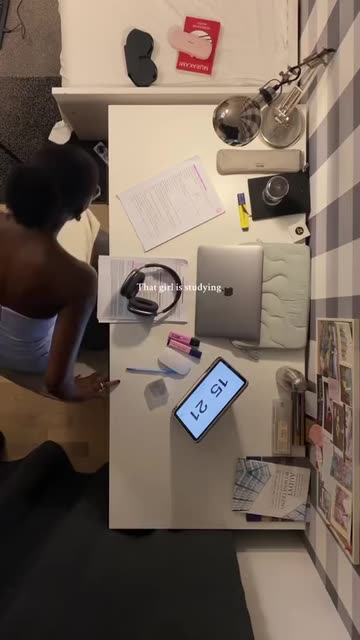 Students Using Tablets on Snapchat: Trending Videos & More