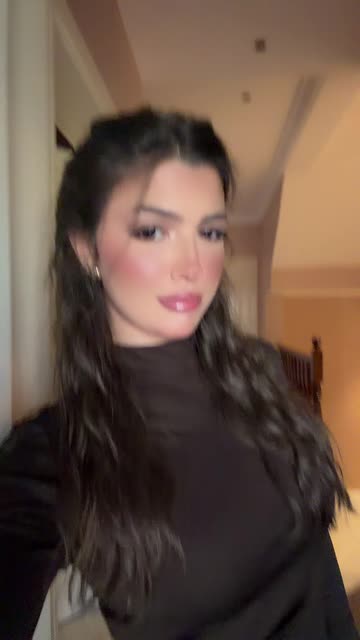 Aya | آيه's Elegant Look & Stylish Outfit | Video by Aya | آيه